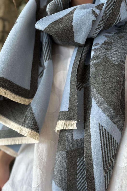 Hanbury Scarf Navy & Denim /50=